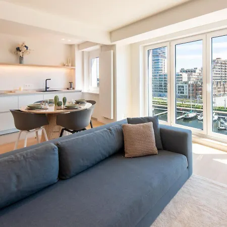 Luxury With Marina View And Free Parking Apartman *