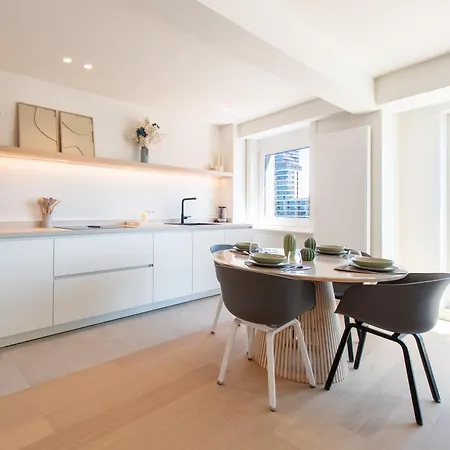 Apartment Luxury 2 Bedrooms Apartment With Harbor View And Free Parking *