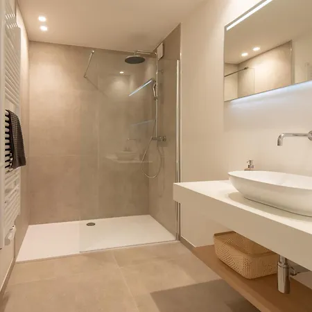 Luxury 2 Bedrooms Apartment With Harbor View And Free Parking * Ostend