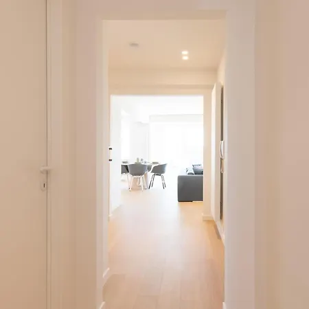 Apartment Luxury 2 Bedrooms Apartment With Harbor View And Free Parking *